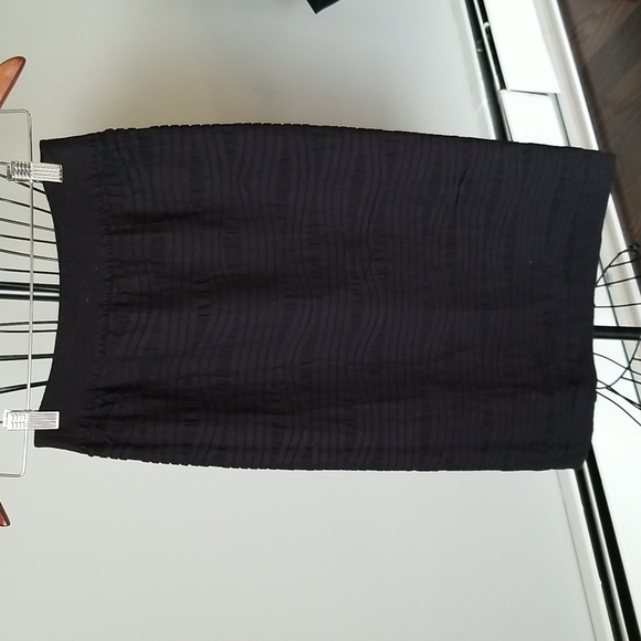 M U.S.A Pencil skirt - Picture 2 of 8